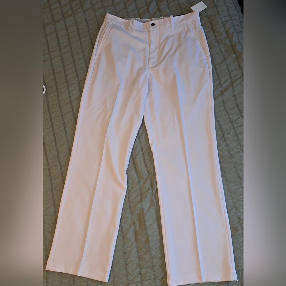 NWT Pro Spin 2.0 Callaway Men's Crisp White Dress/Gold Pants